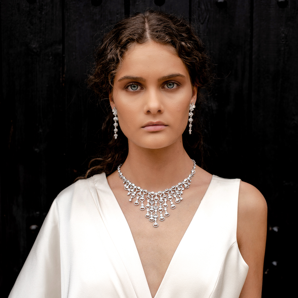 Şelale Tasarım Taşlı Altın Gerdanlık